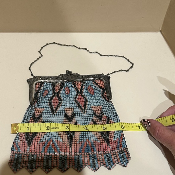 Whiting & Davis 1930’s Sterling Plated “Elsah” Mesh Handbag - Picture 8 of 10